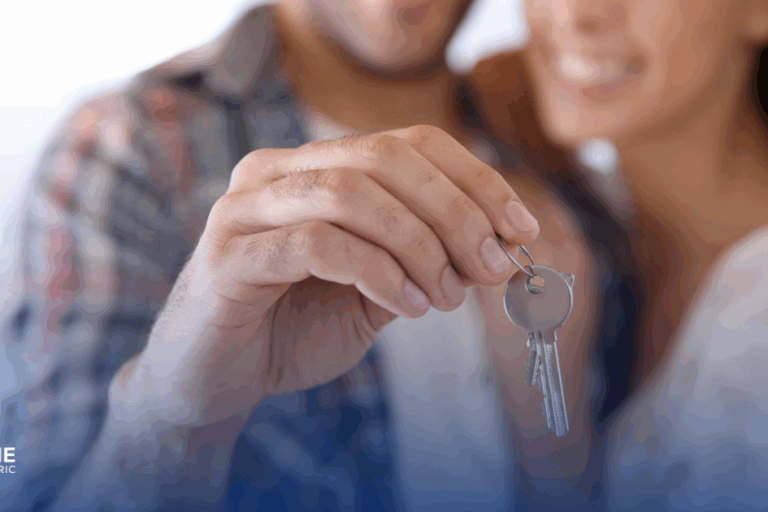 Are you a New Homeowner Now Thinking About Going Solar? a couple olds new house keys